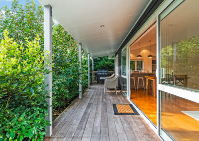 Tranquility Retreat at Treghan. private deck and BBQ