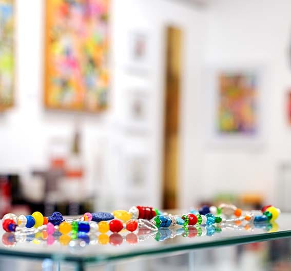 Little Black Gallery in Kerikeri featuring New Zealand art, jewellery and ceramics on a rainy day in the Bay of Islands