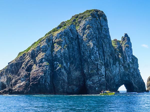 Sailing & Cruising in the Bay of Islands