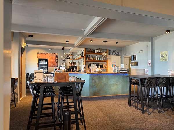 Interior of Jesse's on the Mangōnui waterfront, a popular café overlooking the harbour. Interior of Jesse's on the Mangōnui waterfront, a popular café overlooking the harbour.