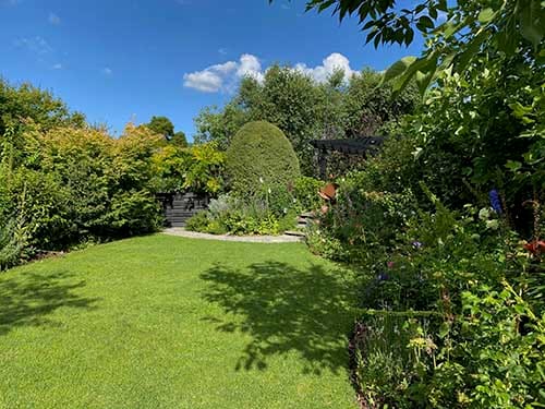 Spring gardens at Treghan Lodge in Kerikeri, Bay of Islands Spring gardens at Treghan Lodge in Kerikeri, Bay of Islands